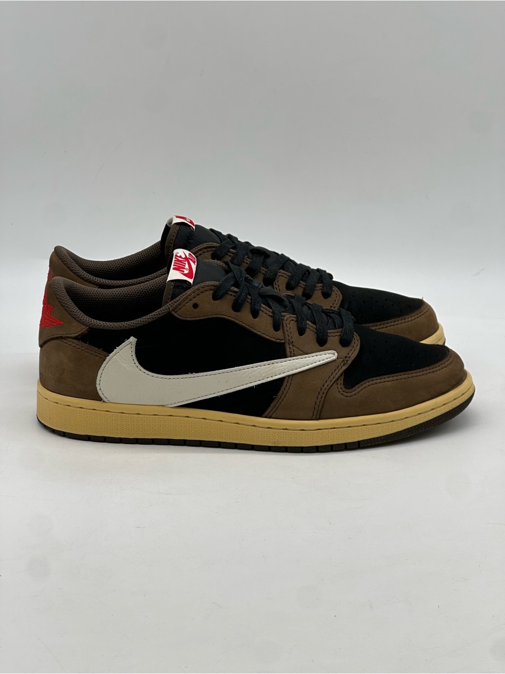 Nike Air Jordan 1 Low Travis Scott Mocha Sneakers. Size 10.5